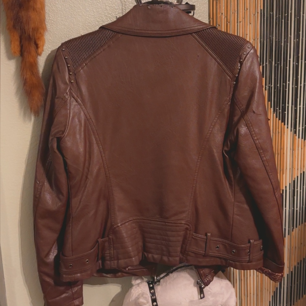 🏍️ 𝙶𝚞𝚎𝚜𝚜 𝙱𝚒𝚔𝚎𝚛 𝙹𝚊𝚌𝚔𝚎𝚝 ⛓️‍💥 - Picture 10 of 14